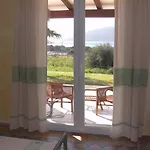 Su Sirvone Vista Mare לינה וארוחת בוקר *