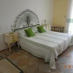 Su Sirvone Vista Mare לינה וארוחת בוקר *