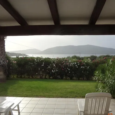 Su Sirvone Vista Mare Frühstückspension *
