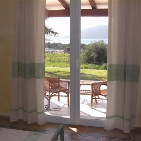 Su Sirvone Vista Mare Oda ve Kahvaltı *